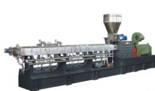 1479881588350188.jpg 雙螺桿擠出機